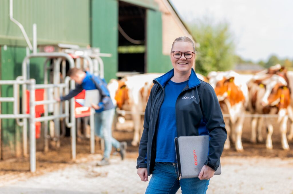 Gewoon een mooie foto van twee collega's bij de boer.
